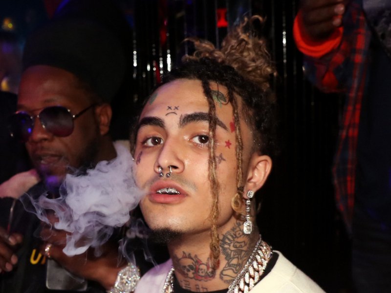 Lil Pump Shaves Off Both Of His Eyebrows On Instagram Live